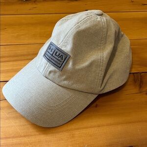 UNDER ARMOUR UA Men’s Cap Hat Beige Gray Adjustable Golf Sports Athletic EUC